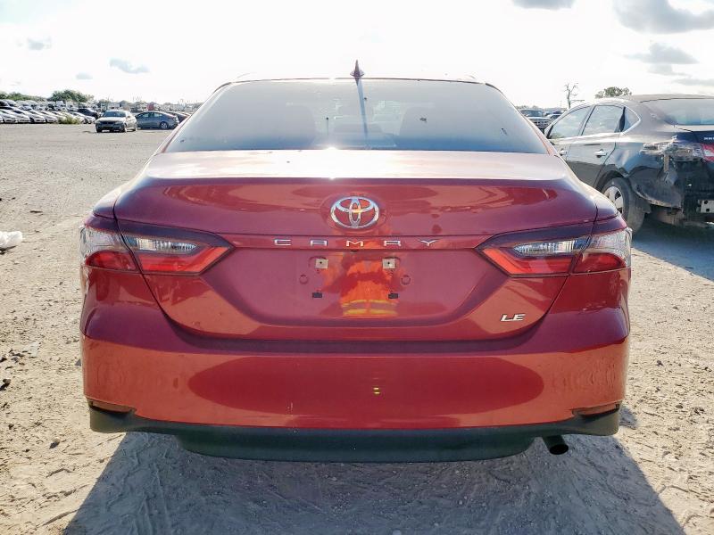 4T1C11AK7RU229003 - 2024 TOYOTA CAMRY LE RED photo 6