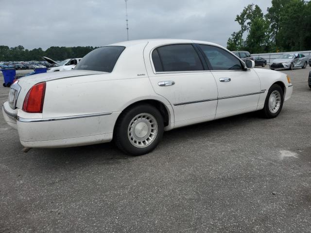 1LNHM81W41Y723468 - 2001 LINCOLN TOWN CAR EXECUTIVE Weiß Foto 3