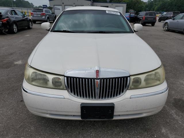 1LNHM81W41Y723468 - 2001 LINCOLN TOWN CAR EXECUTIVE Weiß Foto 5
