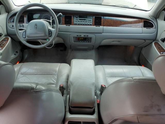 1LNHM81W41Y723468 - 2001 LINCOLN TOWN CAR EXECUTIVE Weiß Foto 8