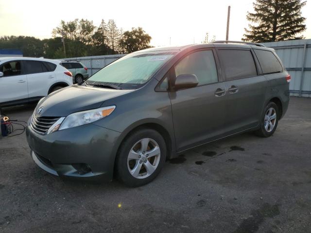 2012 TOYOTA SIENNA LE, 