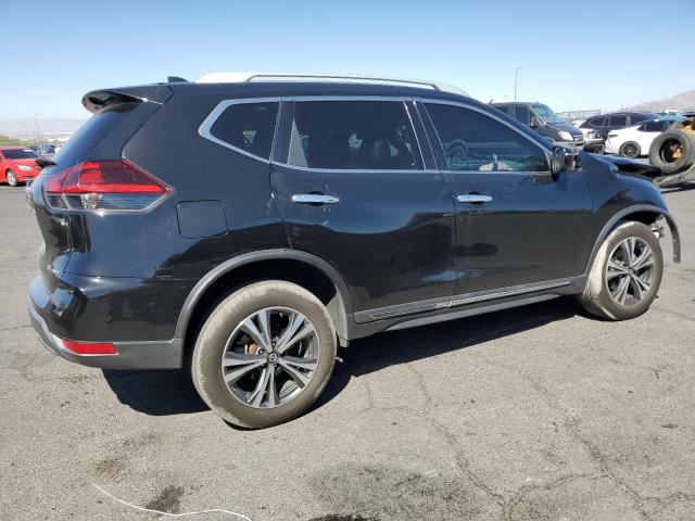 5N1AT2MV0JC778985 - 2018 NISSAN ROGUE S შავი ფოტო 3