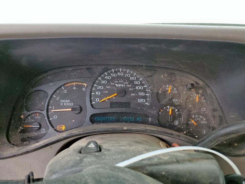 1GCHK23215F958588 - 2005 CHEVROLET SILVERADO K2500 HEAVY DUTY SILVER photo 9