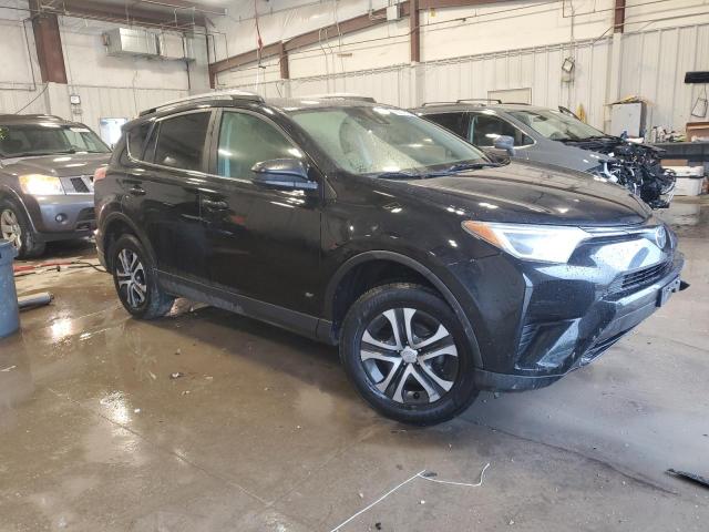 2T3BFREV4HW624276 - 2017 TOYOTA RAV4 LE Schwarz Foto 4