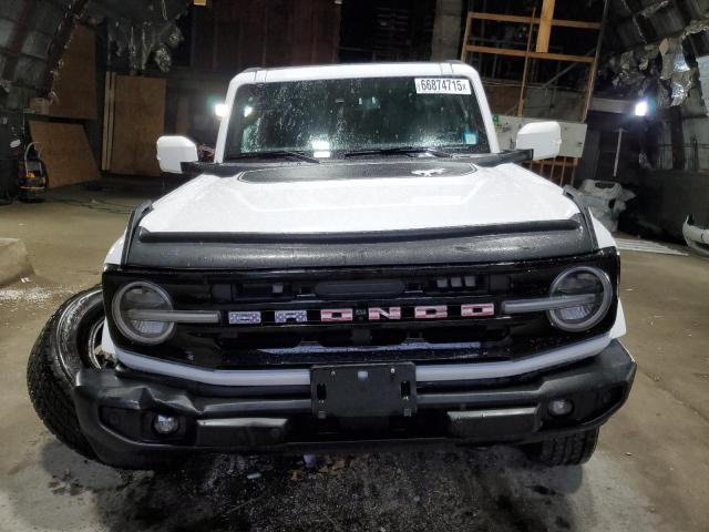 1FMEE5DPXPLB56532 - 2023 FORD BRONCO BASE أبيض صورة 5
