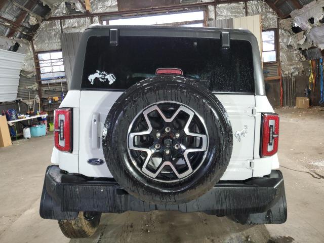 1FMEE5DPXPLB56532 - 2023 FORD BRONCO BASE أبيض صورة 6