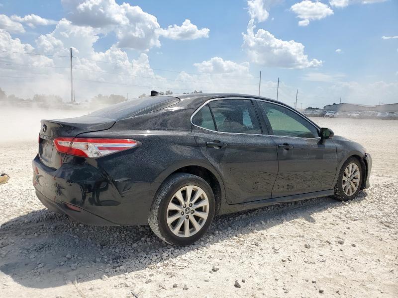 4T1B11HK0JU009000 - 2018 TOYOTA CAMRY L 黑色 照片 3