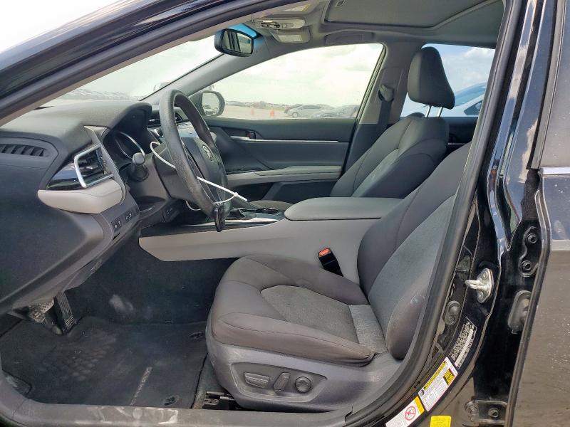 4T1B11HK0JU009000 - 2018 TOYOTA CAMRY L 黑色 照片 7