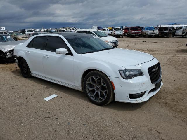 2C3CCABG8JH245117 - 2018 CHRYSLER 300 S WHITE photo 4