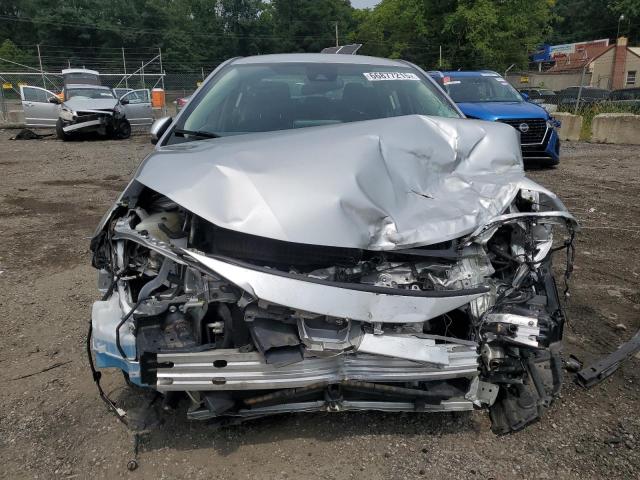 JTDEPRAE9LJ094944 - 2020 TOYOTA COROLLA LE 银色 照片 5