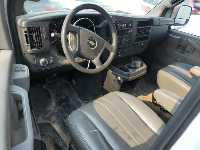 1GCWGAFP5K1332710 - 2019 CHEVROLET EXPRESS G2 WHITE photo 8