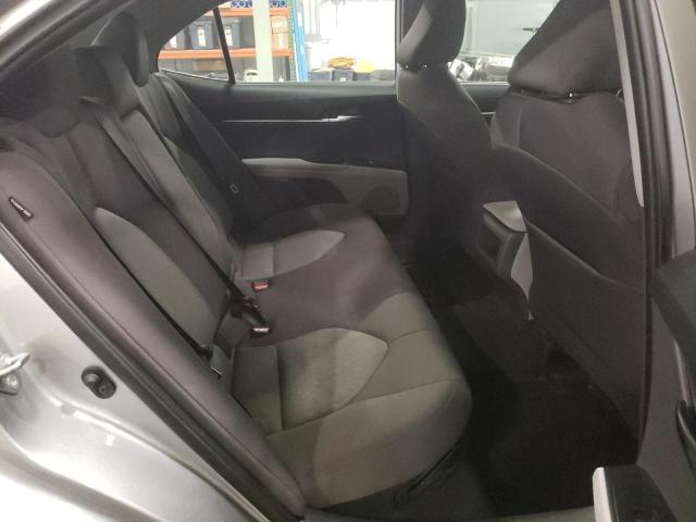 4T1E31AK6LU522644 - 2020 TOYOTA CAMRY LE SILVER photo 10