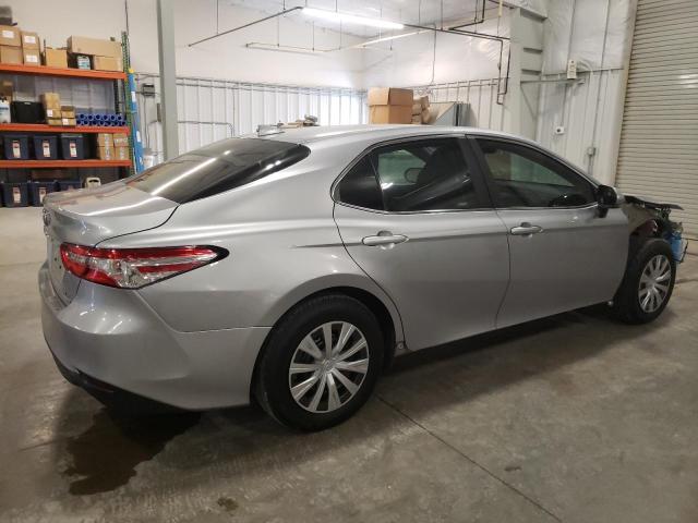 4T1E31AK6LU522644 - 2020 TOYOTA CAMRY LE SILVER photo 3