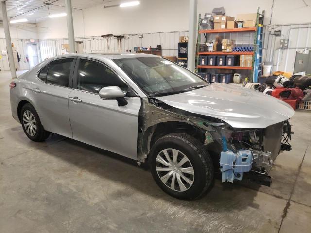 4T1E31AK6LU522644 - 2020 TOYOTA CAMRY LE SILVER photo 4