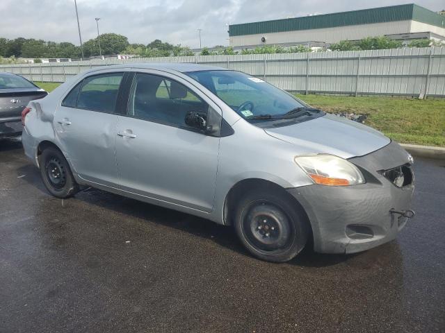 JTDBT4K35A1363260 - 2010 TOYOTA YARIS SILVER photo 4