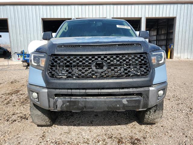 5TFGY5F15EX152634 - 2014 TOYOTA TUNDRA CREWMAX PLATINUM Blau Foto 5