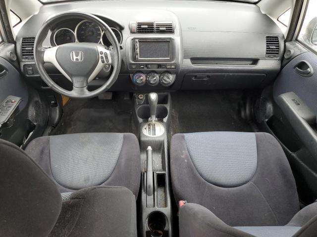 JHMGD38627S024570 - 2007 HONDA FIT S SILVER photo 8