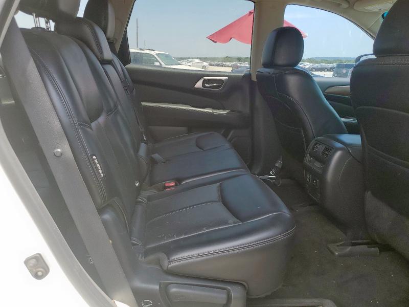 5N1DR2MN1JC627245 - 2018 NISSAN PATHFINDER S 白色 照片 11