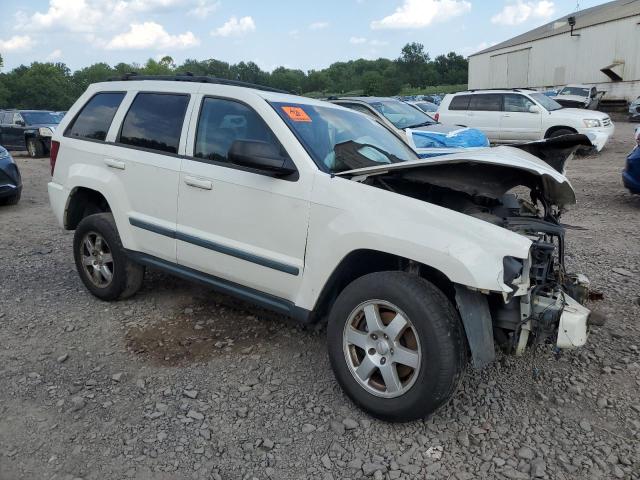 1J8GR48K28C227288 - 2008 JEEP GRAND CHER LAREDO WHITE photo 4