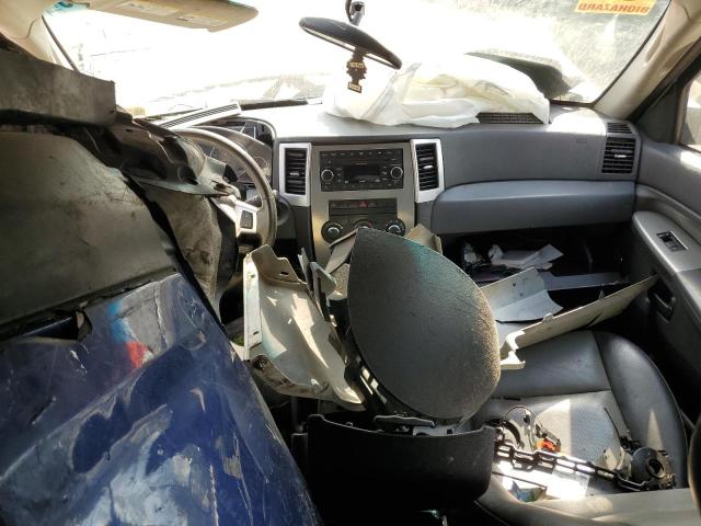 1J8GR48K28C227288 - 2008 JEEP GRAND CHER LAREDO WHITE photo 8