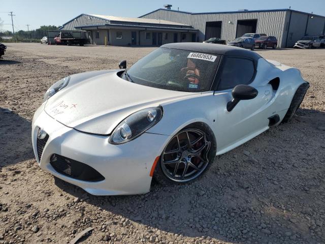 ZARBAAA42HM231084 - 2017 ALFA ROMEO 4C WHITE photo 1