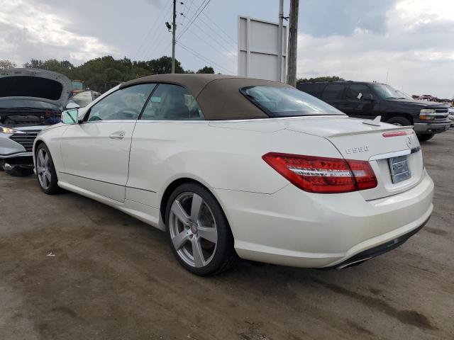 WDDKK7CF5BF089386 - 2011 MERCEDES-BENZ E 550 WHITE photo 2