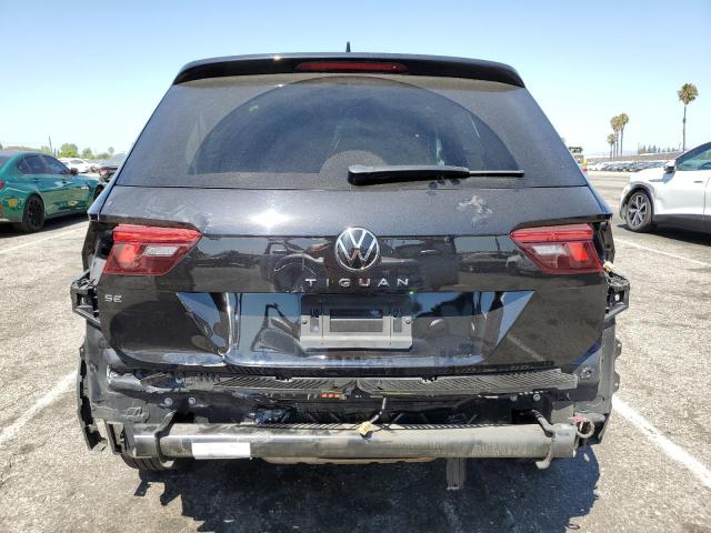 3VV3B7AX3NM142022 - 2022 VOLKSWAGEN TIGUAN SE Czarny zdjęcie 6