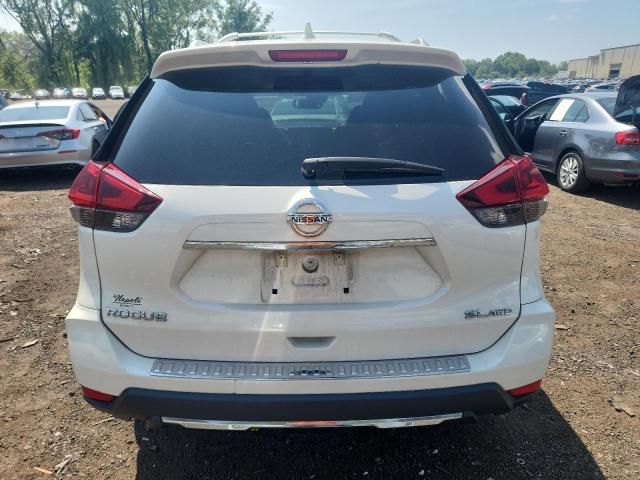 5N1AT2MV1JC822735 - 2018 NISSAN ROGUE S 白色 照片 6