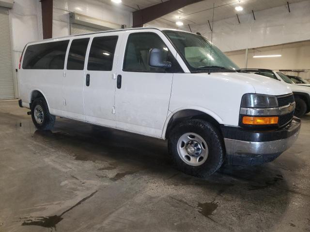 1GAZGPFP3J1169711 - 2018 CHEVROLET EXPRESS G3 LT WHITE photo 4