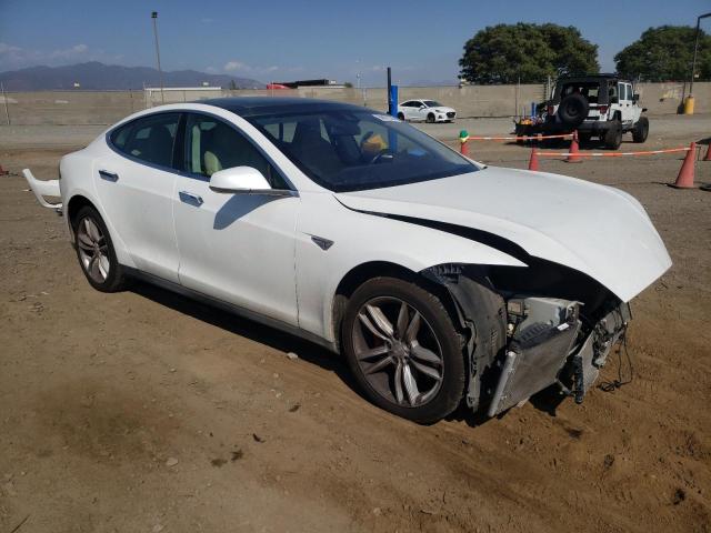 5YJSA1E44FF119199 - 2015 TESLA MODEL S თეთრი ფოტო 4