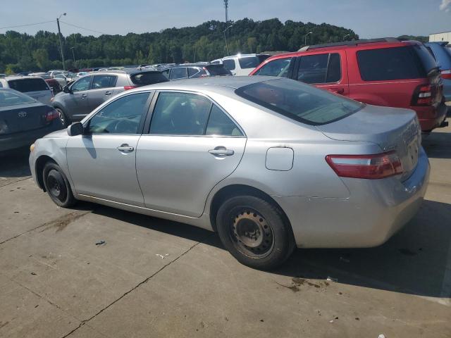 4T4BE46K37R006261 - 2007 TOYOTA CAMRY CE SILVER photo 2