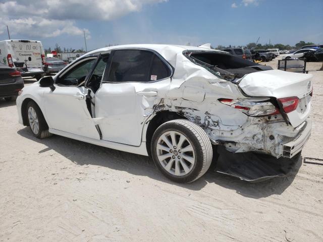 4T1C11AK1LU938713 - 2020 TOYOTA CAMRY LE WHITE photo 2