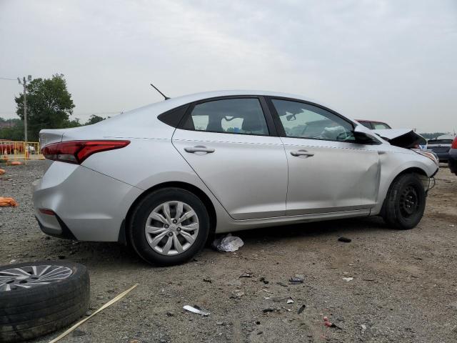 3KPC24A64LE093036 - 2020 HYUNDAI ACCENT SE Srebrny zdjęcie 3
