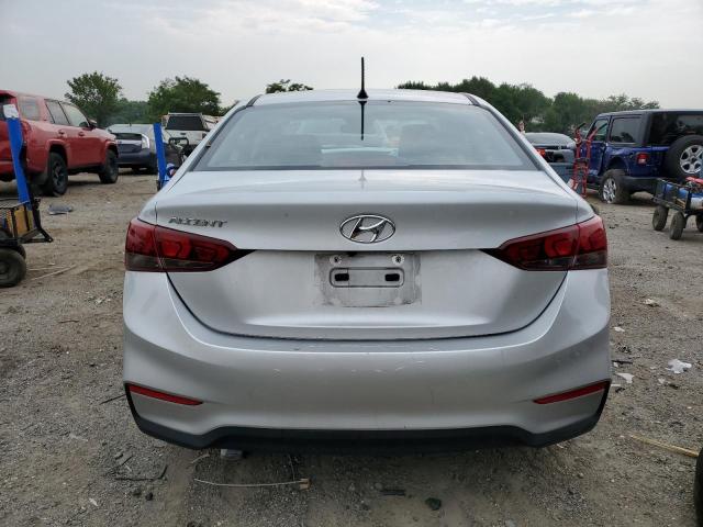 3KPC24A64LE093036 - 2020 HYUNDAI ACCENT SE Srebrny zdjęcie 6