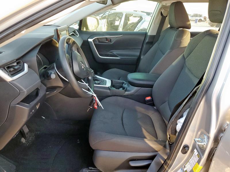 4T3LWRFV7MU046509 - 2021 TOYOTA RAV4 LE SILVER photo 7