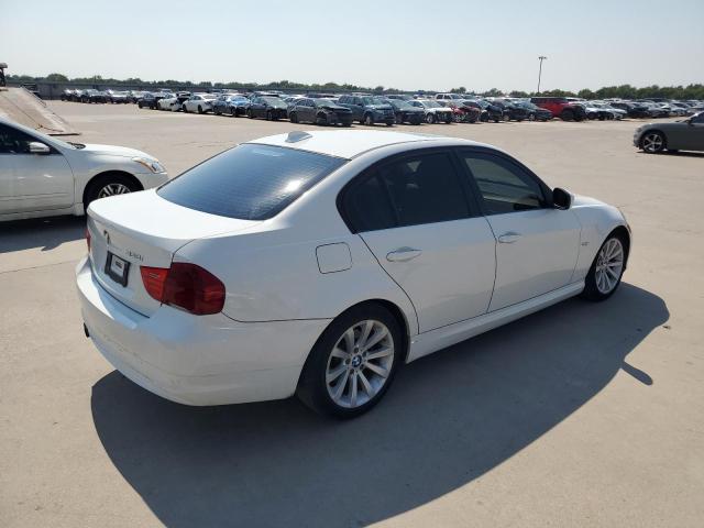 WBAPH7C50BE683151 - 2011 BMW 328 I WHITE photo 3