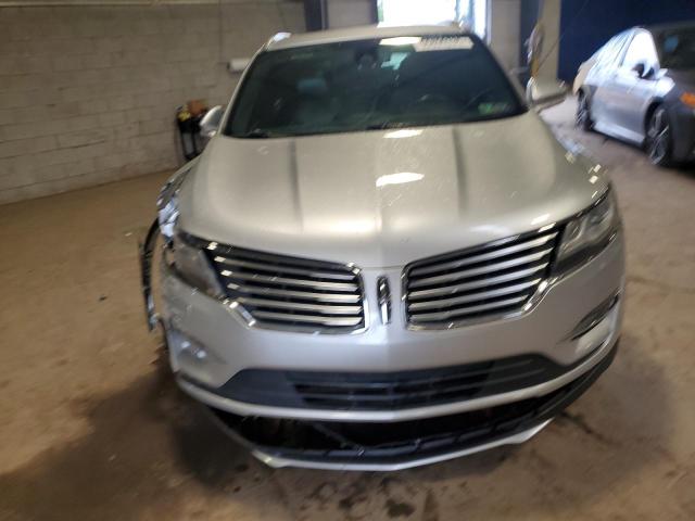 5LMCJ3C90HUL61196 - 2017 LINCOLN MKC RESERVE Gümüş fotoğraf 5