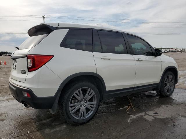 5FNYF8H56KB009547 - 2019 HONDA PASSPORT EXL WHITE photo 3