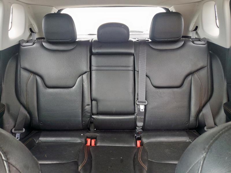 3C4NJDCB1JT355299 - 2018 JEEP COMPASS LIMITED Czarny zdjęcie 10