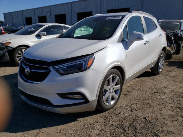 KL4CJCSB7JB681087 - 2018 BUICK ENCORE ESSENCE WHITE photo 2