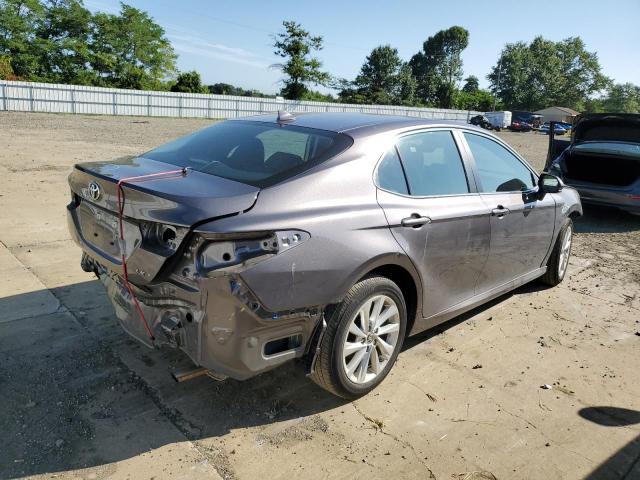 4T1C11AK2PU828646 - 2023 TOYOTA CAMRY LE GRAY photo 3