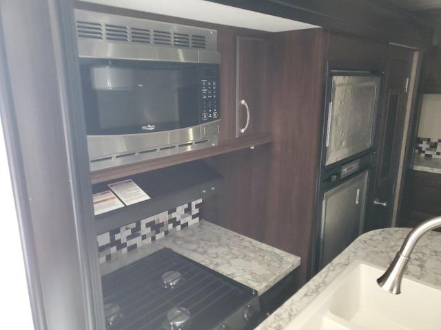 1UJBJ0BTXJ1T90419 - 2018 JAYC TRAVEL TRL ორფეროვანი ფოტო 9