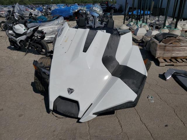 57XAAPHD1M8147282 - 2021 POLARIS SLINGSHOT SL WHITE photo 4