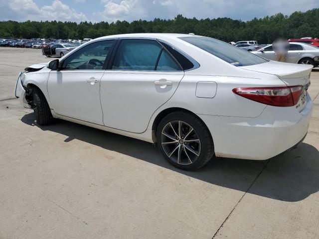 4T1BF1FK3HU432507 - 2017 TOYOTA CAMRY LE WHITE photo 2