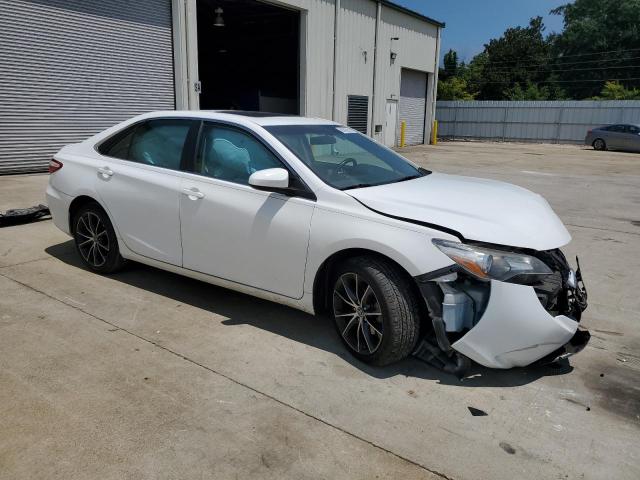 4T1BF1FK3HU432507 - 2017 TOYOTA CAMRY LE WHITE photo 4