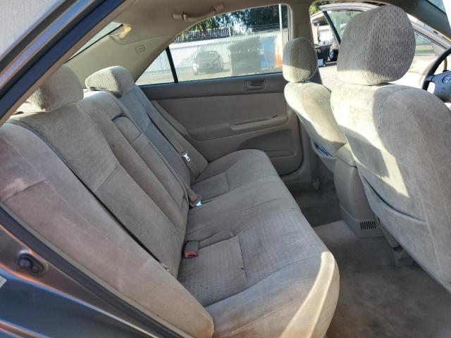 JTDBE30K920053991 - 2002 TOYOTA CAMRY LE GRAY photo 10