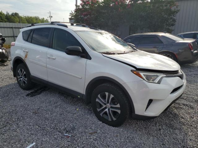 JTMZFREV9JJ210977 - 2018 TOYOTA RAV4 LE 白色 照片 4