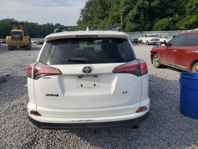 JTMZFREV9JJ210977 - 2018 TOYOTA RAV4 LE 白色 照片 6