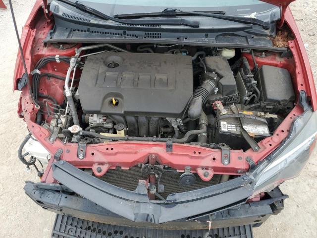 5YFBURHEXJP777505 - 2018 TOYOTA COROLLA L RED photo 11