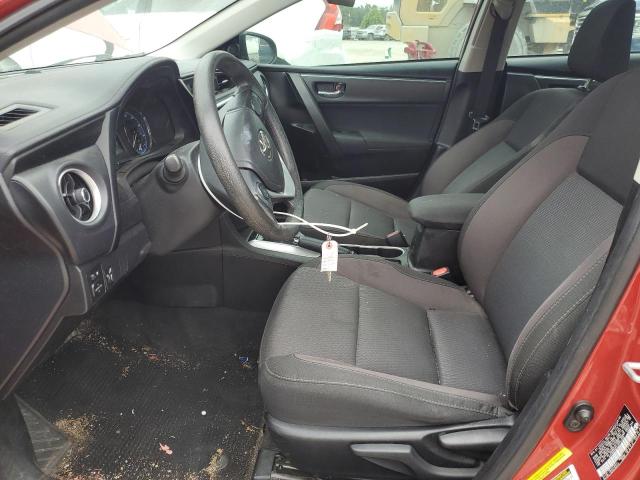 5YFBURHEXJP777505 - 2018 TOYOTA COROLLA L RED photo 7